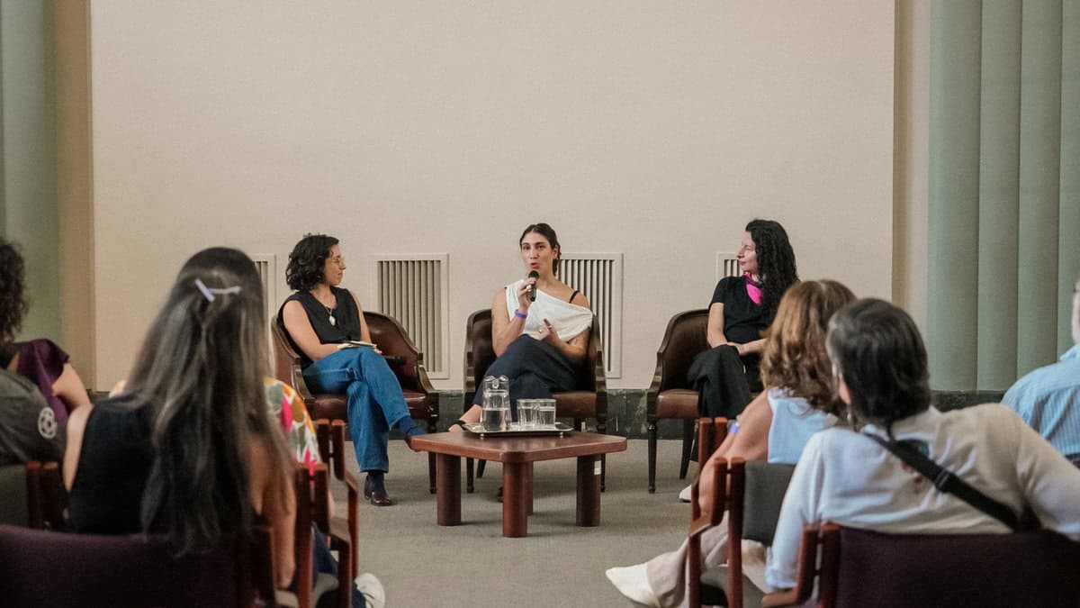 Inauguración Uno de frijol cuatro de maíz